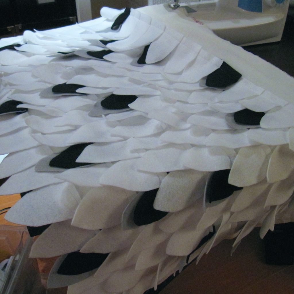 sewing_feathers_body